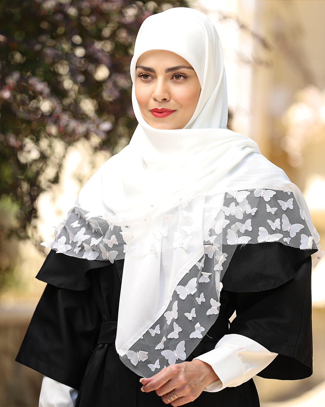 روسری پروانه ای شیری