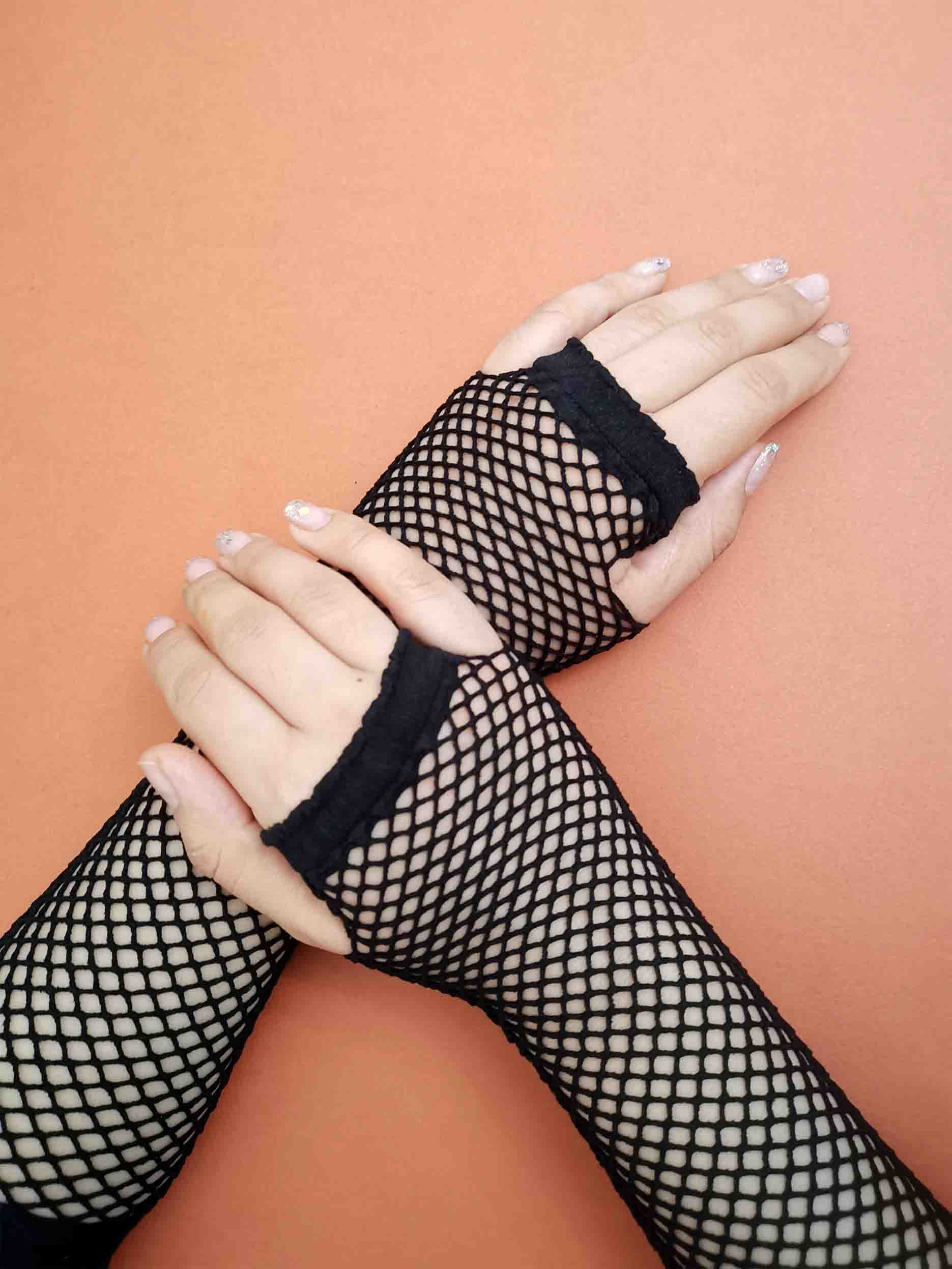 ساقدست توری مشکی فیشنت انگشتی - Image 3