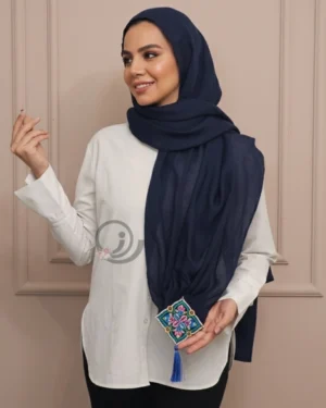 شال سنتی سرمه ای اپلیکه منگوله دار روی سر مدل